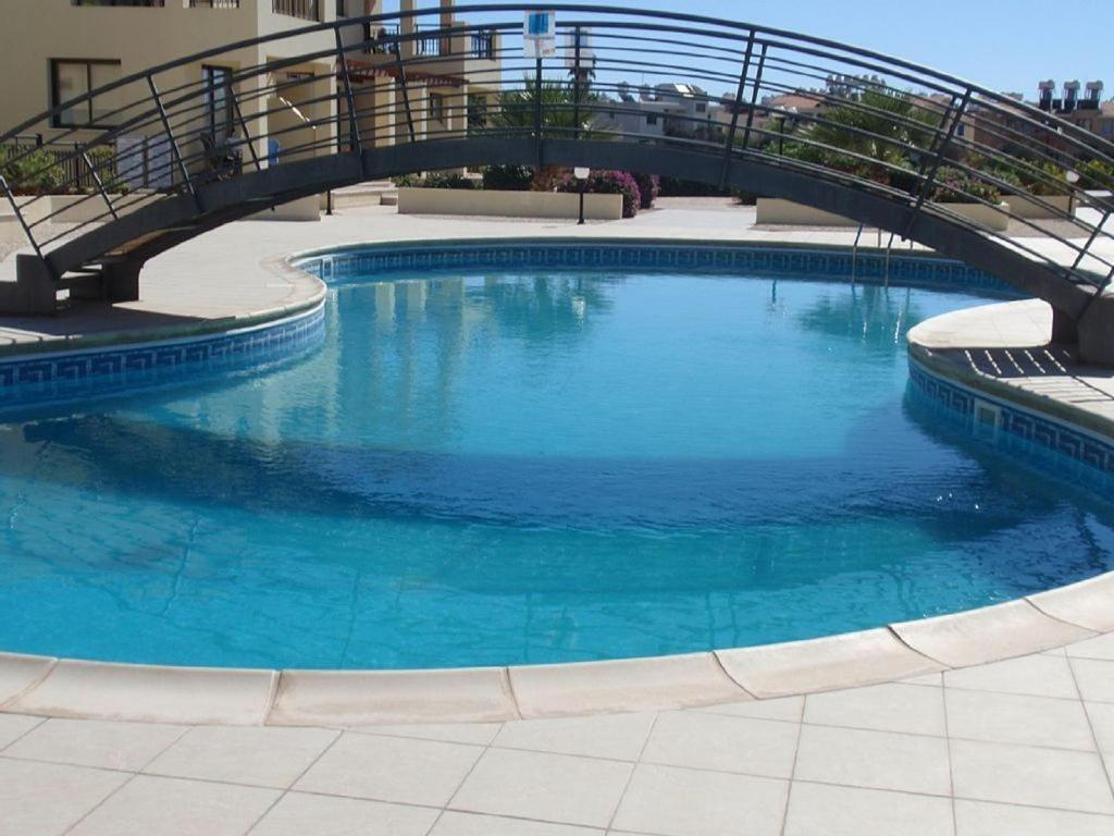 Beautiful 2-Bedroom Apartment - Great Location Paphos Exterior foto